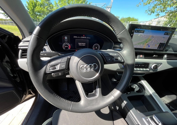 Audi A4 cena 84000 przebieg: 147000, rok produkcji 2019 z Warszawa małe 631
